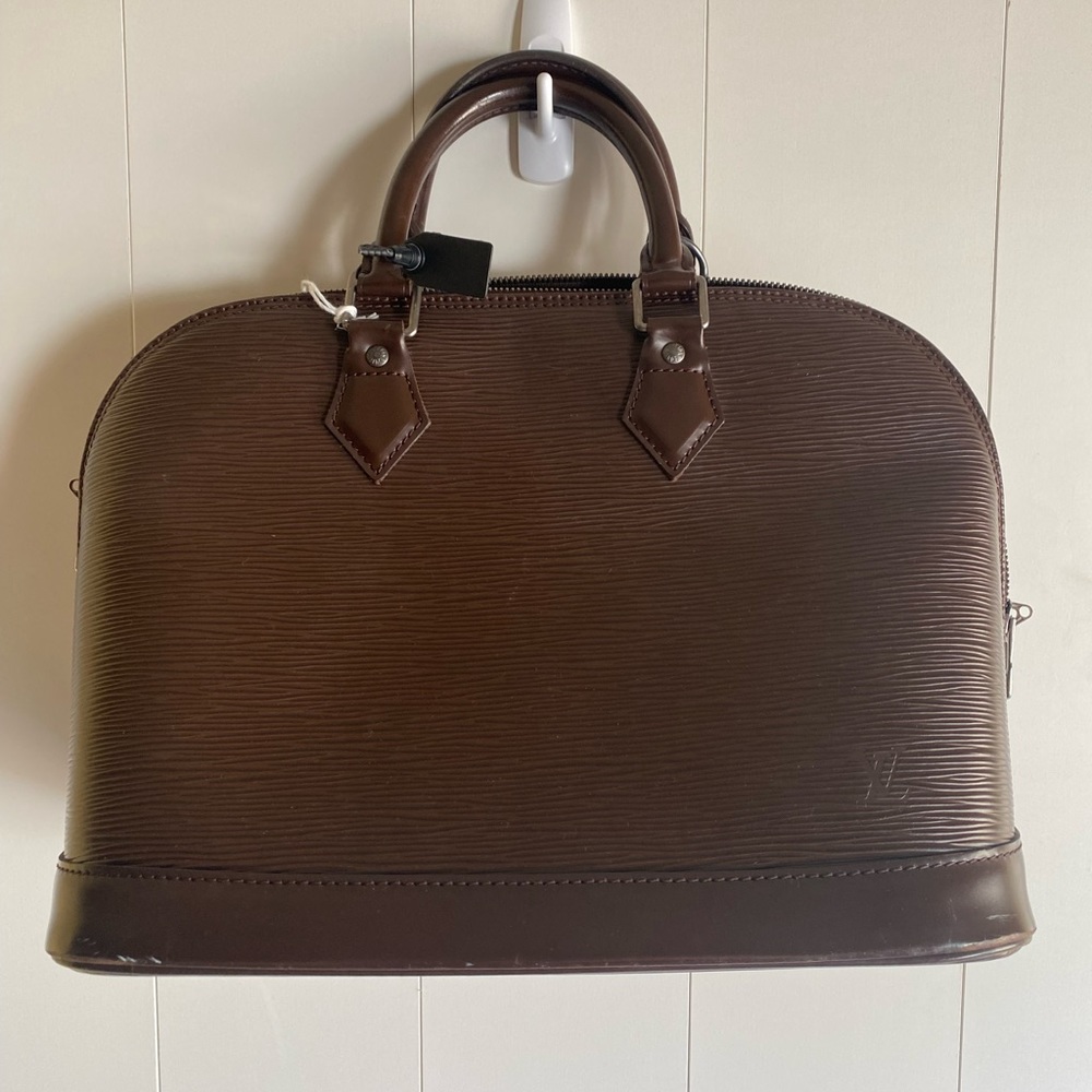 LOUIS VUITTON Moka Brown Epi Leather Alma PM Bag - Picture 2 of 14